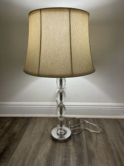 Table Lamp 30”H In Good Condition. $15 Firm On Price