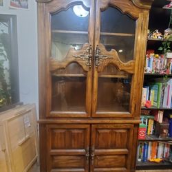China/Liquor Cabinet 
