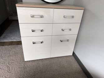 Bedroom Set – Excellent Condition