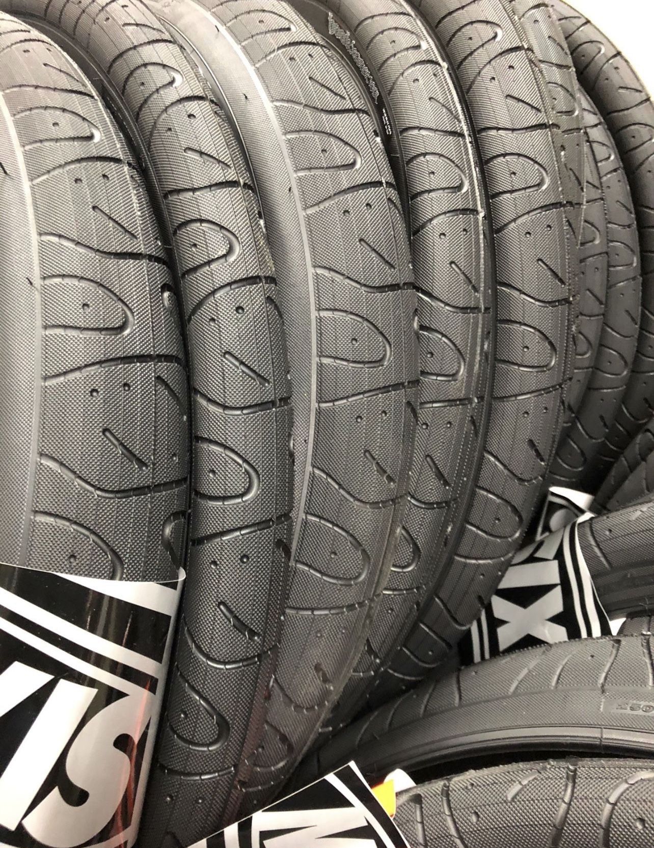 Maxxis Hookworm Tire 26X2.50 Brand New 45.99 Each for Sale in