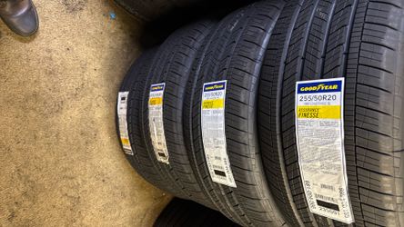 255/50/20 Goodyear assurance finesse