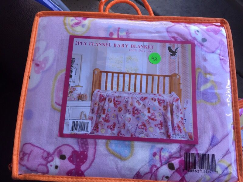 vino apagado Plano 2 ply flannel baby blanket/ cobija de franela para bebe for Sale in  Hayward, CA - OfferUp