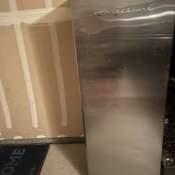 Frigidaire Freezer 