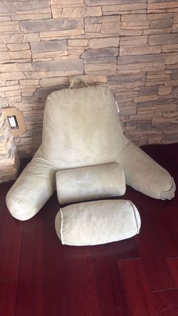 Sitting pillow - back support