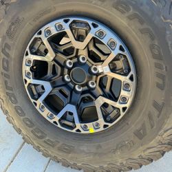 17" Ford F-150 Raptor R RaptorR OEM BEADLOCK Rim Wheel 37" tire spare extra replacement2024 2025 NEW