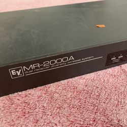 EV MR-2000A Dual Receiver Diversity Wireless System