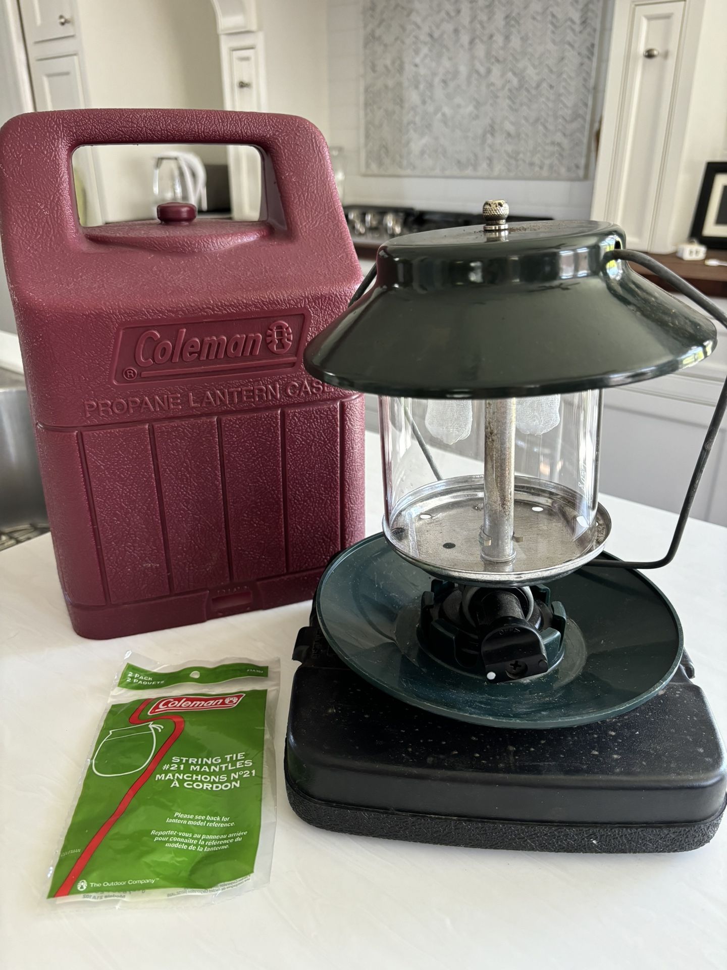 Coleman Camping Propane Lantern With Carrying Case