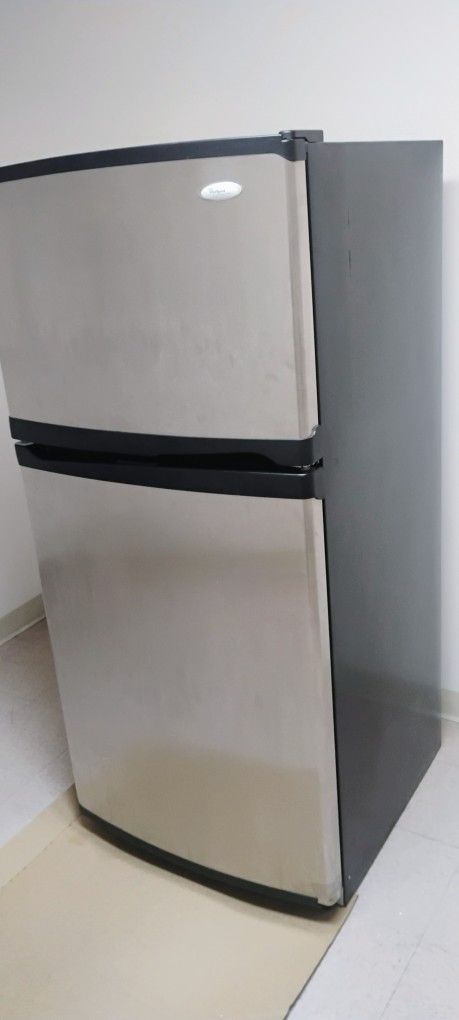 Refrigerator  Whirlpool Stainless