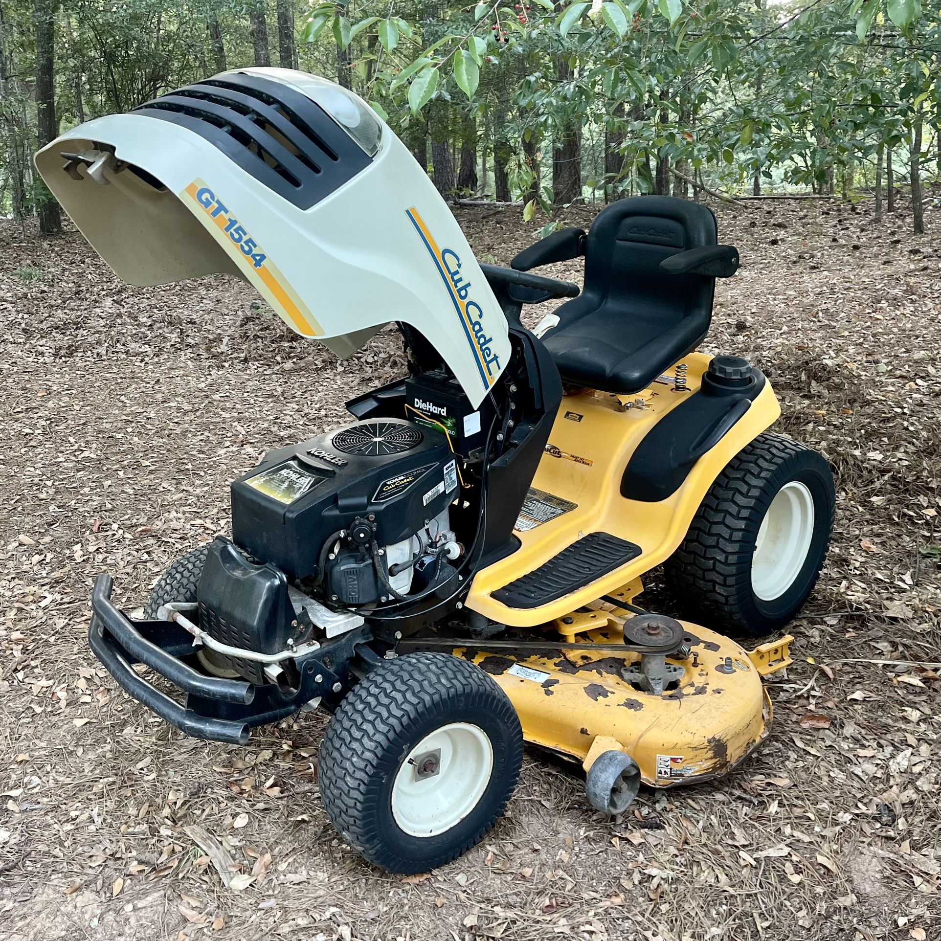 Cub Cadet GT1554 Lawn Tractor Mower