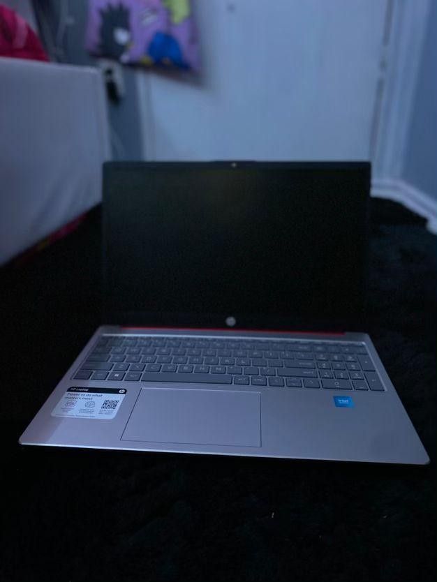 Red HP Laptop – Works Great + Charger Included