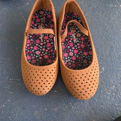 Girls dressy shoes