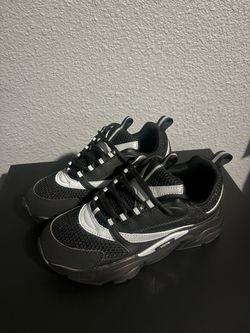 Dior b22