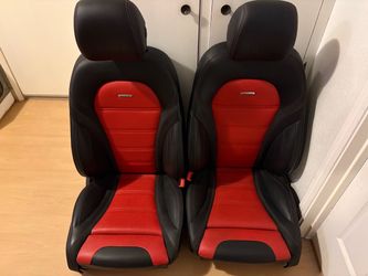 A pair of C63 AMG front seat ￼complete