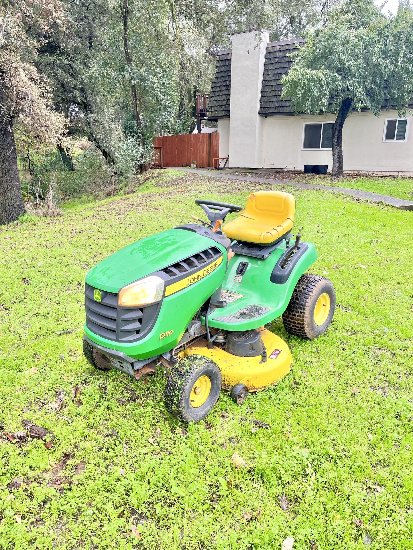 John Deere Ride-On Mower (42” BLADE)