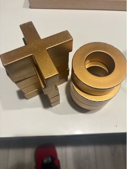 Large Plastic Tic Tac Toe X & O Game Pieces – Gold
