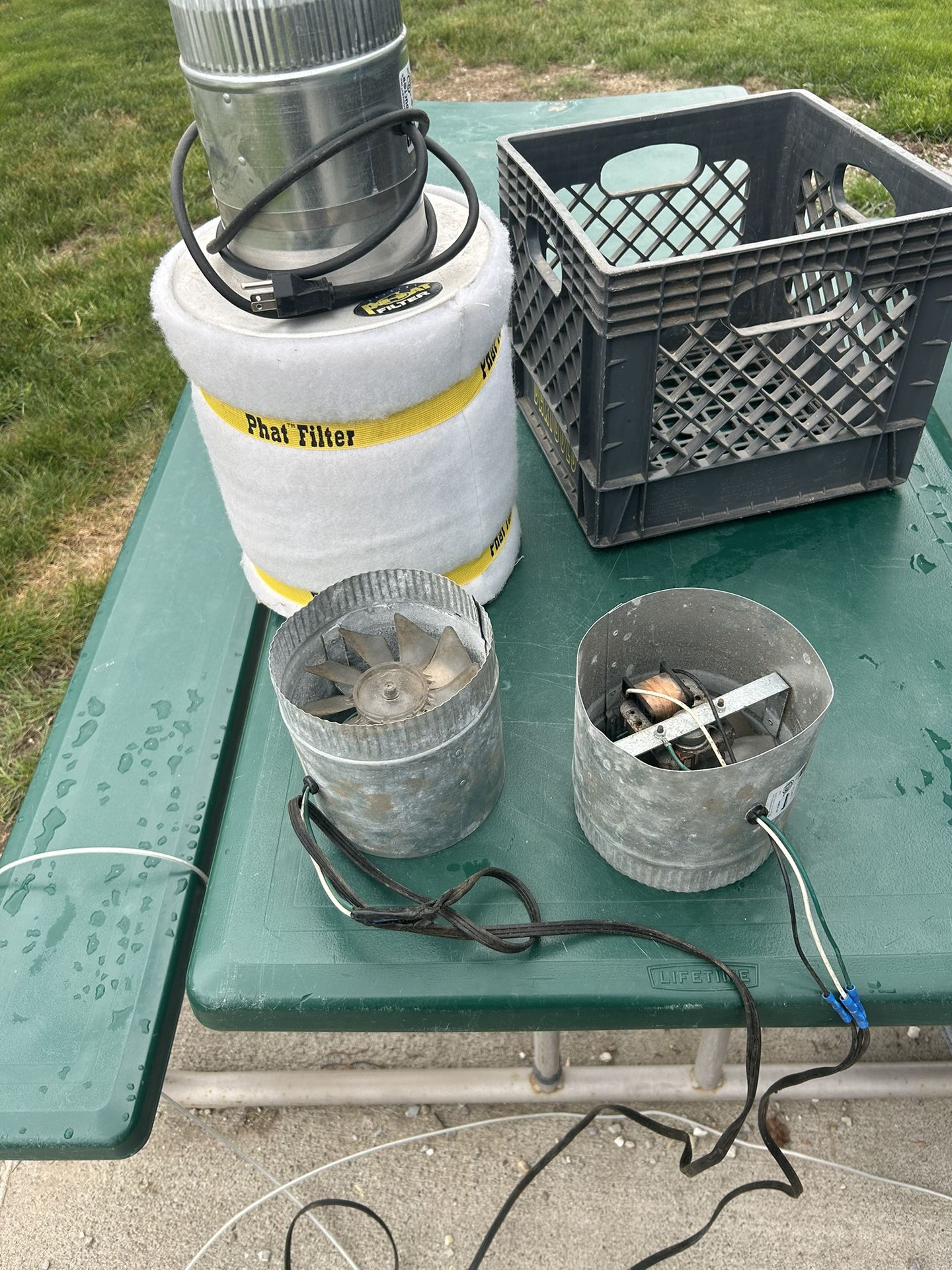 Grow Tents With All the Parts To Start Growing Your Own