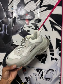 Woman’s shoes