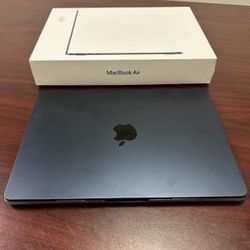 MacBook Air M2 13.6"