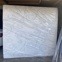king 75x80 size New, Plastic sealed, Gel Memory foam, 12 inches thick , beautiful soft cover, I have all size mattress