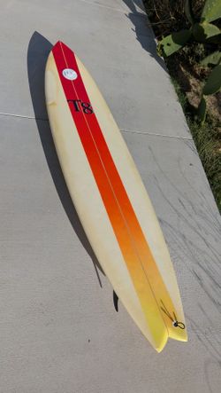 8' surfboard