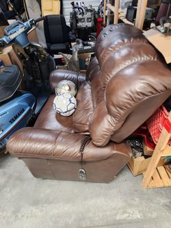 Recliner chair