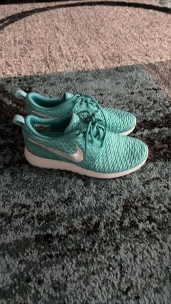 Woman’s Nike shoes size 7