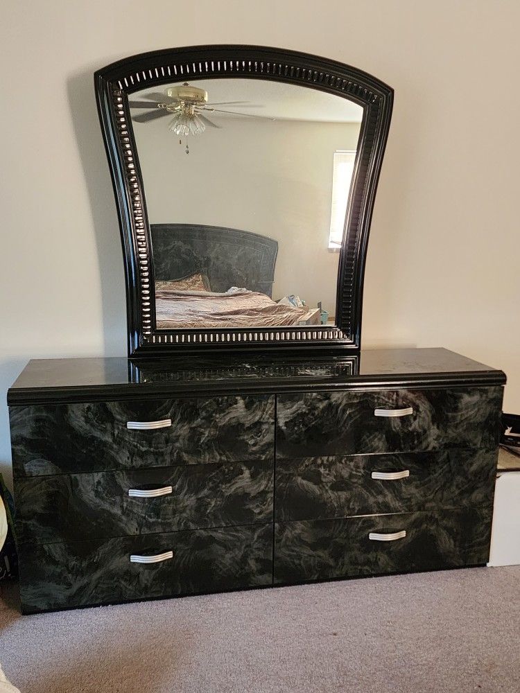 6 Drawer Dresser With Mirror