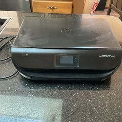 HP Envy 4520 Wireless All-in-One Color Photo Printer with Mobile Printing,HP Instant Ink or Amazon Dash replenishment ready (F0V69A) Touch the image t