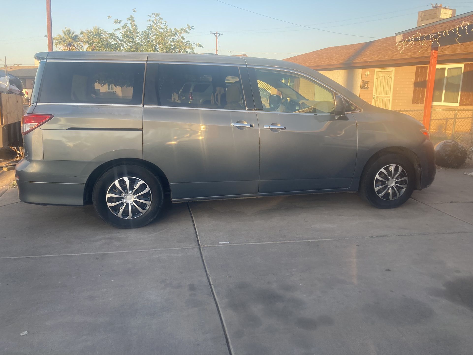 2012 Nissan Quest