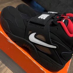 Nike Air Diamond Turf Proto ‘92 Black Fire Red