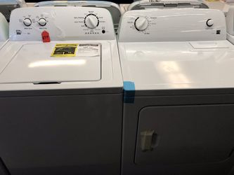 New scratch and dent kenmore High Efficiency washers and dryer set. 1 year warranty