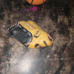 Baseball Mitt 