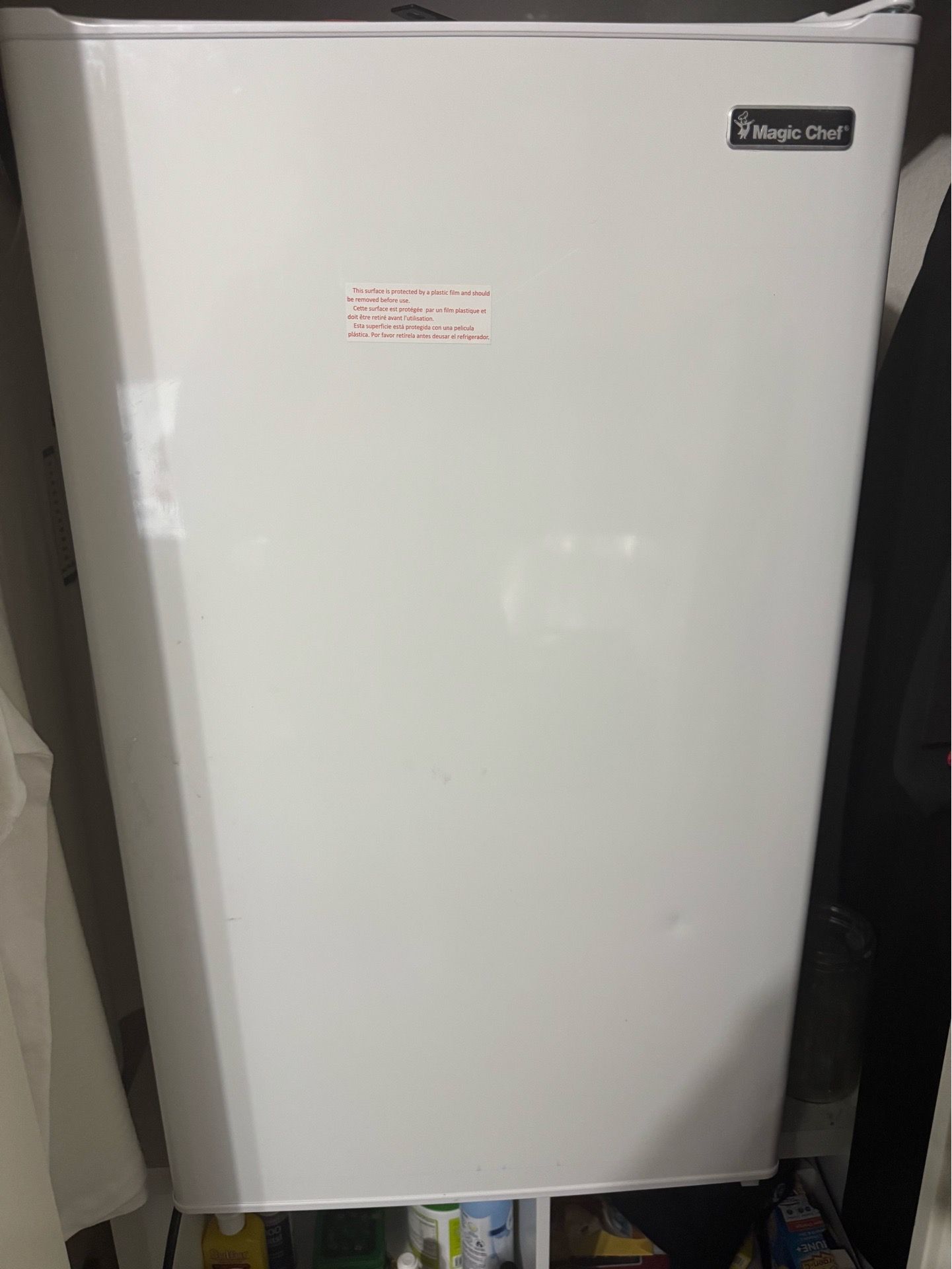 Magic chef 3.3 mini fridge