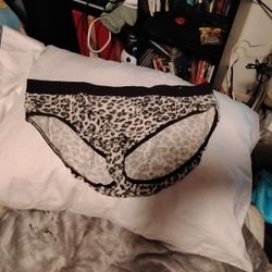 Anmial Print 22/24 New Pantys