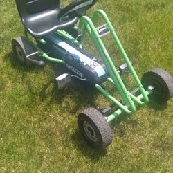 Hauck Lightning 20 Pedal Car Four Wheel Go-kart 35 In By 20.5 In
