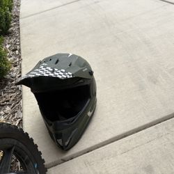 Lux Youth Medium Full Face Helmet 