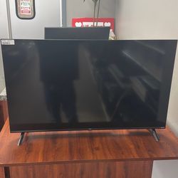 TCL 43” TV
