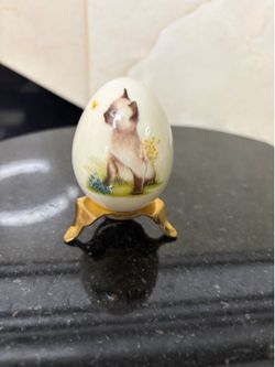 Vintage Collectible Porcelain Egg Hand-Painted Kitten