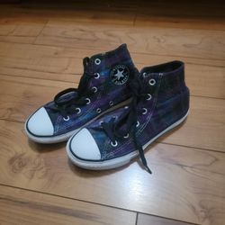 Kids Converse Sneakers Size 1