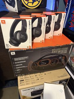 JBL | Live (675nc) Wireless Bluetooth Headphones- Adaptive Noice Canceling- Wireless Built In (NEW)