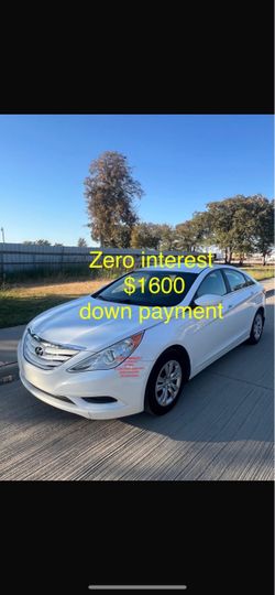 Hyundai Sonata White Sedan
