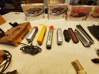 HO Scale Model Train Lot with Bachmann Station Boxes