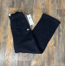 ALO Yoga accolade straight leg sweatpants