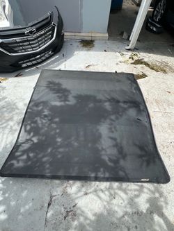 Truck bed cover