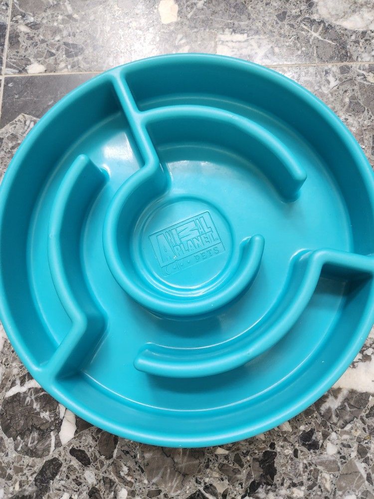 Outward Hound Fun Feeder
