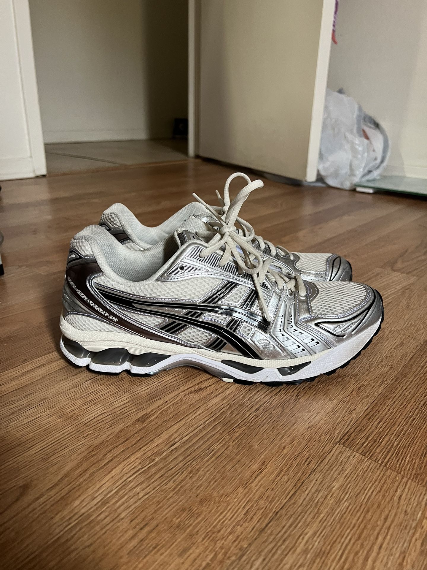 ASICS Gel Kayano 14 Cream Black Plum Mens size 10