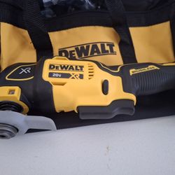 XR DEWALT MULTI TOOL 