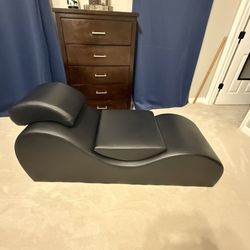 Yoga Chaise Lounge Chair