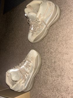Yeezy Boot Size 5
