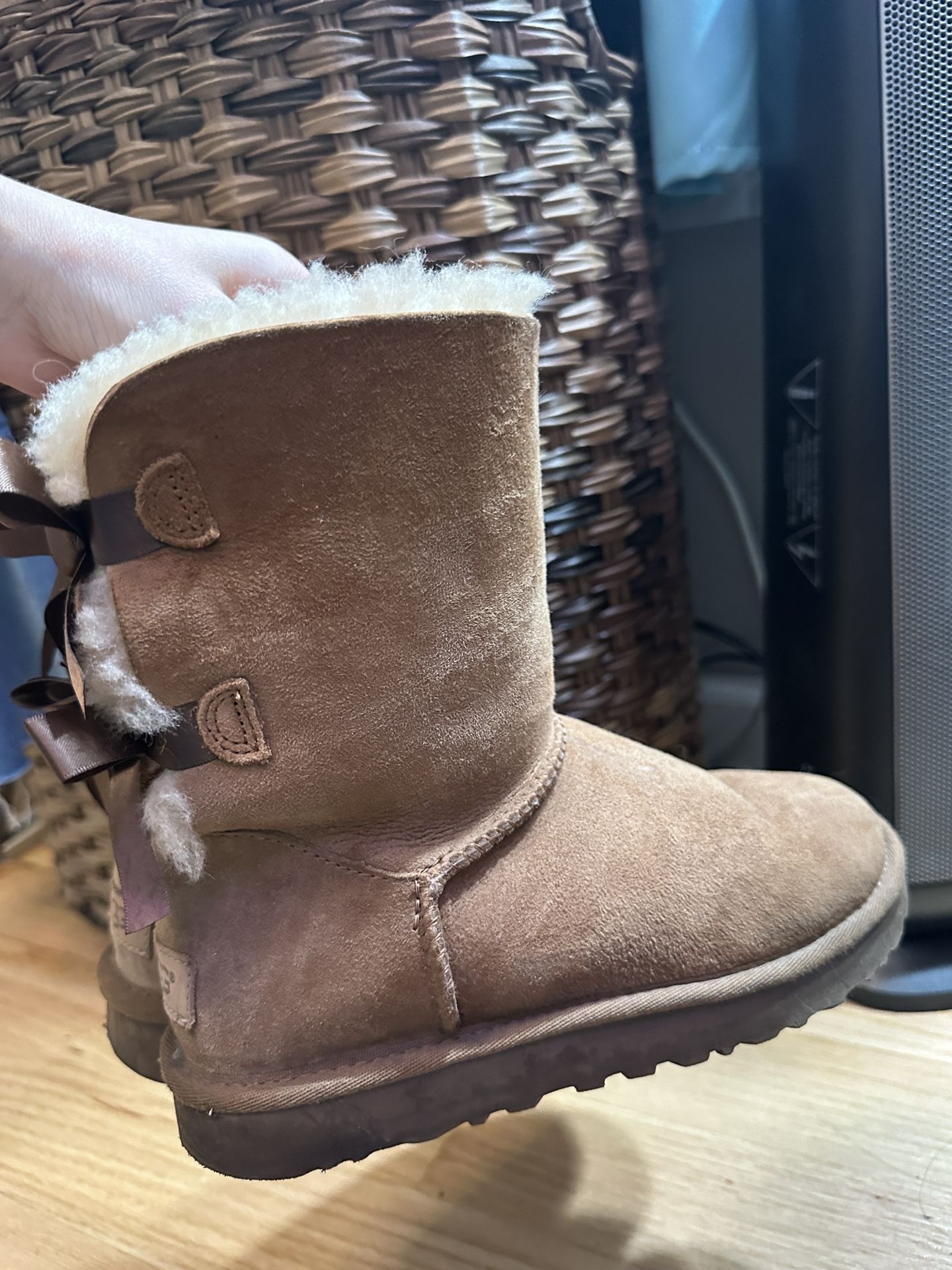 Ugg Bailey Bow ii Boot Size 6